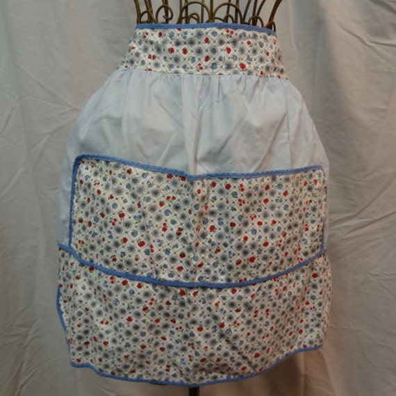 Handmade Vintage Apron from the 1960's-FREE DELIV… - image 1