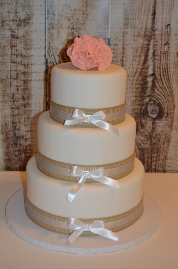 3 tier fondant faux