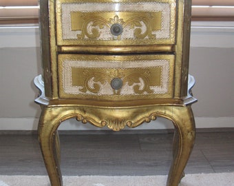 Quaint Italian Florentine Gold Gilt 2 Drawer Accent Table...