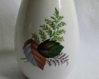 JP264. Vintage New Devon Pottery Posy or Bud Vase. Free Global Shipping