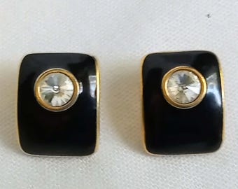 JP3490 Vintage Gold Tone and Black Enamel Stud Earrings. Pierced Ears. c1980s