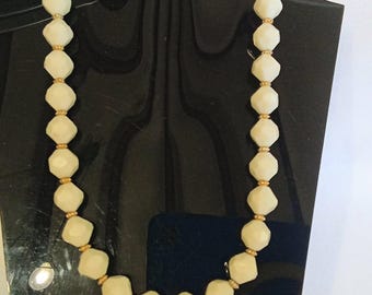JP3649 Vintage Creamy White Resin Beaded Necklace. Single Strand. Made in Hong Kong. c1960s