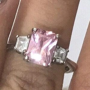 J32 Pretty Vintage 925 - Sterling Silver Trinity Ring with Pink and White Crystal Stones. US size 6, 16.5mm.