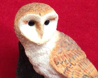 W92 Vintage Hand Painted the Country Bird Collection “ the Barn