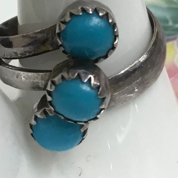 J8 HM COONSIS Vintage signed HM Coonsis silver and turquoise adjustable Zuni, Native American “snake eye” ring. Free tracked shippiing