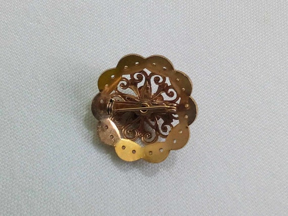 JP121. Pretty Vintage Gold Tone Brooch. Victorian… - image 6