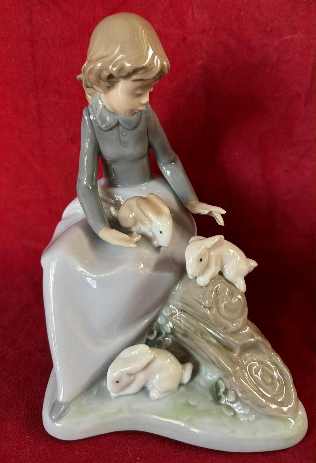 ⭐️nao⭐️ L164 Vintage 1987s NAO by Lladro “sitting on Garden Girl With