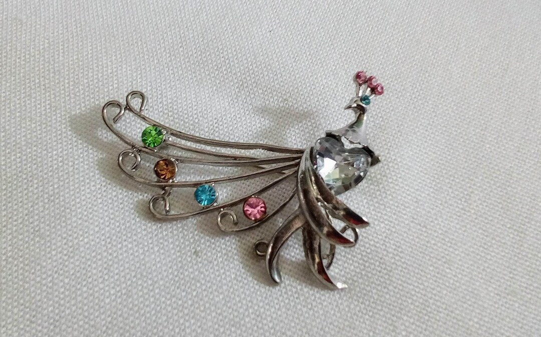 Broche à strass roses - France Broche à strass roses - France