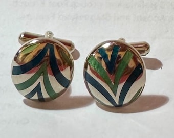 A118 Vintage Silber Ton mit Blau und Grün Emaille Herren-Manschettenknöpfe. Hergestellt in Italien. Versicherter Versand.