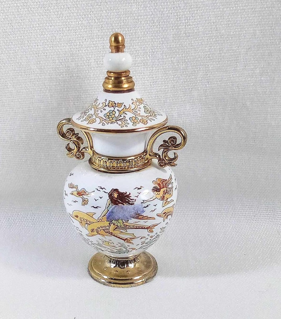 CE44 Vintage Porcelain Perfume Urn. Venus Series. Made in Greece