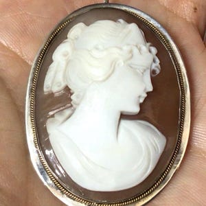 J23 ヴィンテージ 手彫り天然カメオ ブローチ/ペンダント（シルバー900