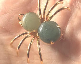 W21 Vintage (1990&#39;s) Gold Plated With Burmese Jade Spider Brooch. New. old stock. Tracked Shipping.