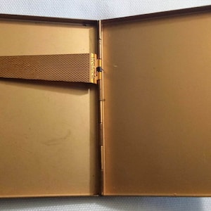 P13  Vintage cigarette case in Green enamel and gold tone metal.  Art Deco Cigarette case. Rare. Free Shipping
