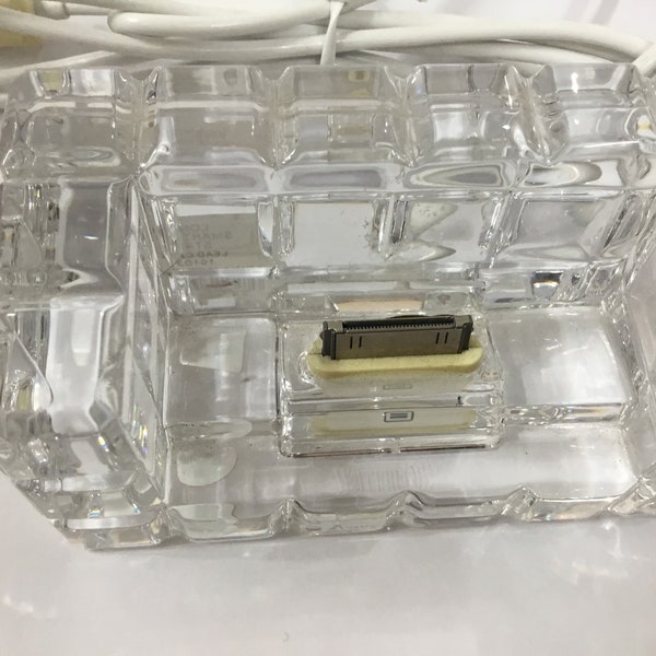 L60 Vintage Waterford Crystal, London design, early iPod and IPhone charging station. Only works on older models. Free global shipping.