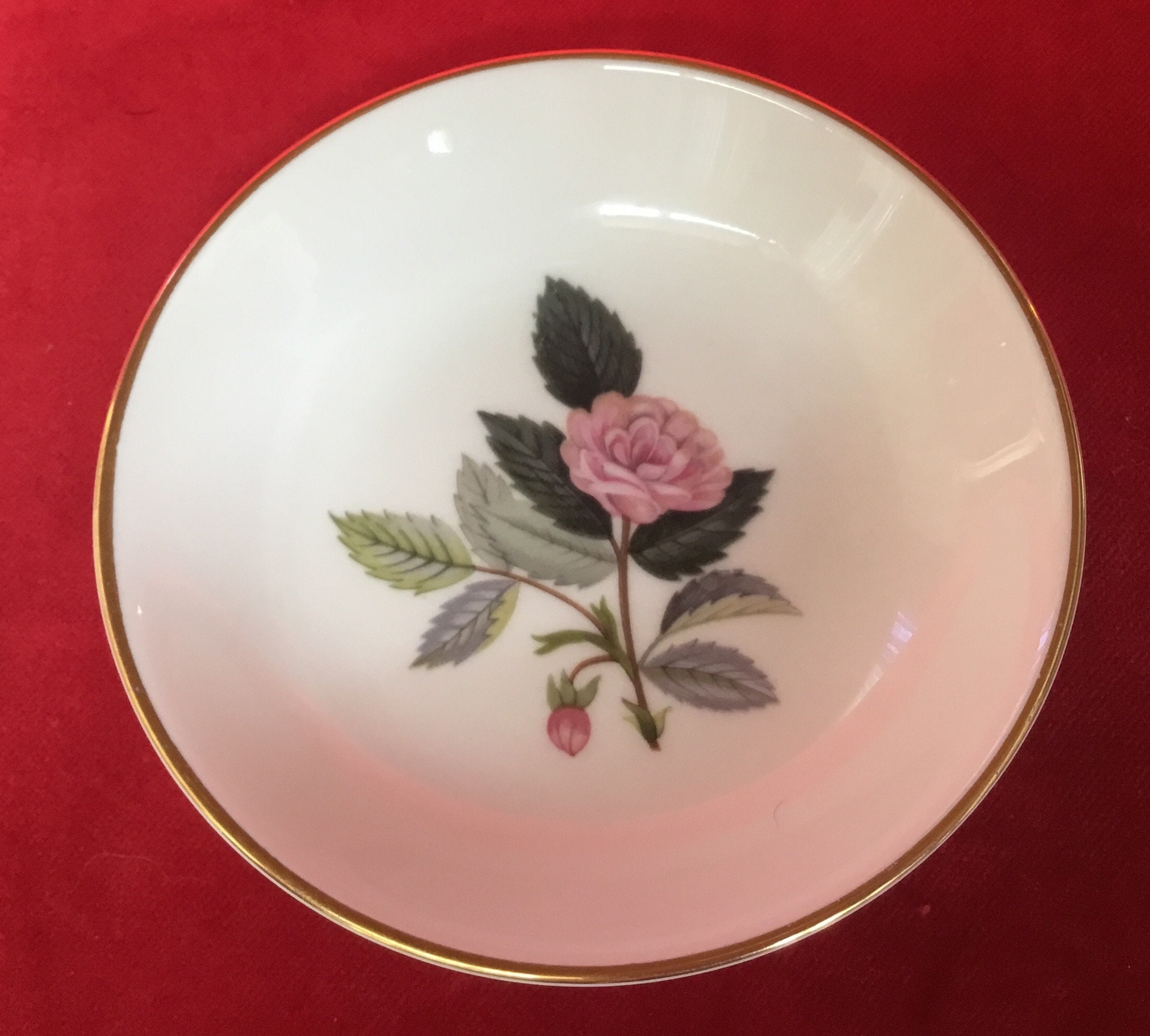 HATHAWAY ROSE 〜〜 Wedgwood - Hathaway Rose - Teapot Large - Echo's China