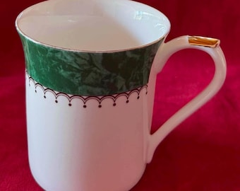 W97a Vintage “Queen’s Bone China Tea/ Coffee Mug. Tracked Shipping.