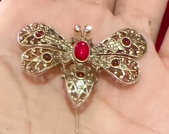 A43a Vintage Gold Tone Buttherfly Stick Pin. Gift Idea.