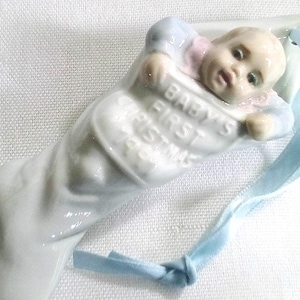 P77 Vintage Lladro Christmas Tree Decoration. Baby’s  First Christmas 1991. Tracked Global Shipping