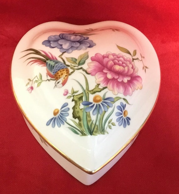 L98 Vintage Spode Heart Shaped Oriental Bird With Flower L98 Vintage Spode Heart Shaped Oriental Bird With Flower