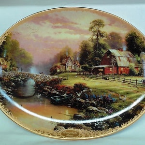 P79 Piatto ovale d'epoca "Lamplight Farm" di Thomas Kinkade, edizione limitata.