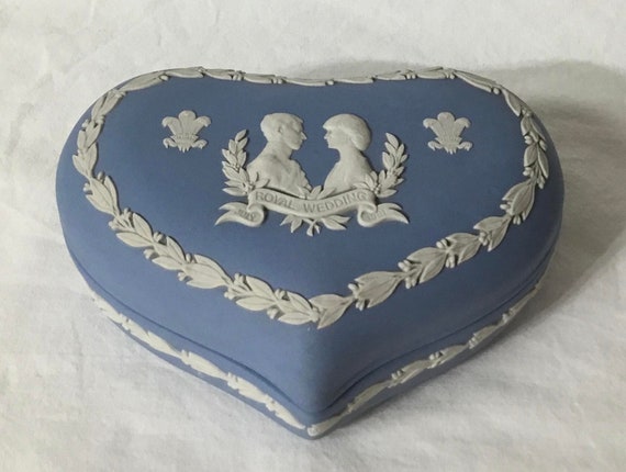 K86a Vintage Blue Jasperware by Wedgwood Princess Diana and