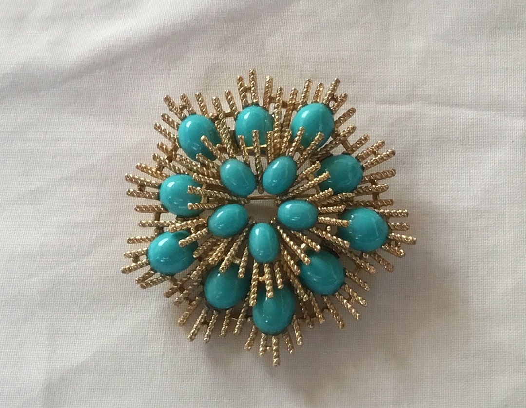 Broche Vintage Années 60 - Style Barrette Dorée Avec Cabochon Nacré