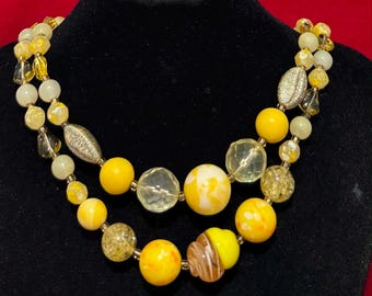 A52a Vintage 2 Strands Lucite & Resin Beads Necklace. Made in Japan. Gift Idea. Tracked Shipping.