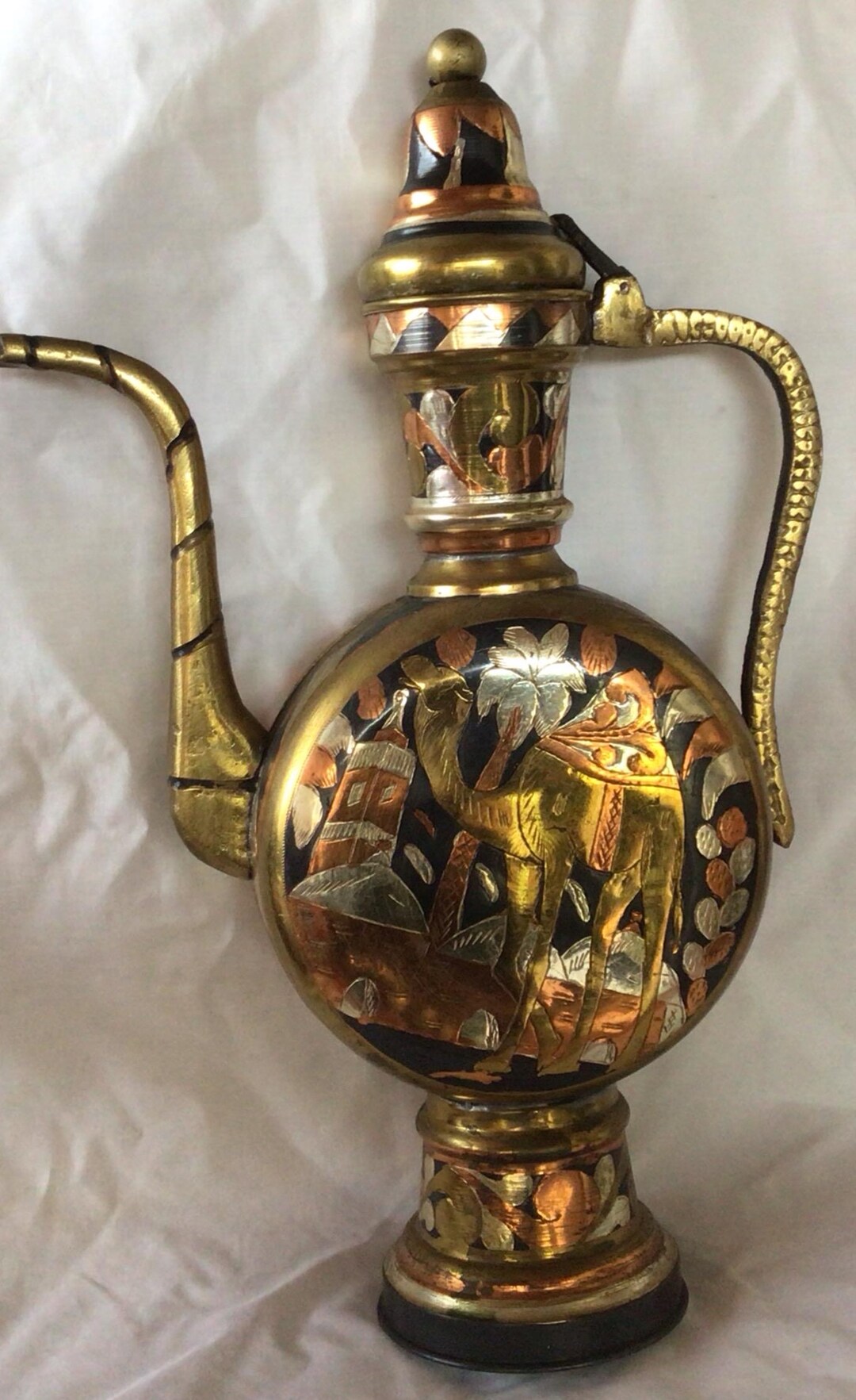 Jp716 Vintage 1980's Brass and Copper Large Coffee / Tea Pot
