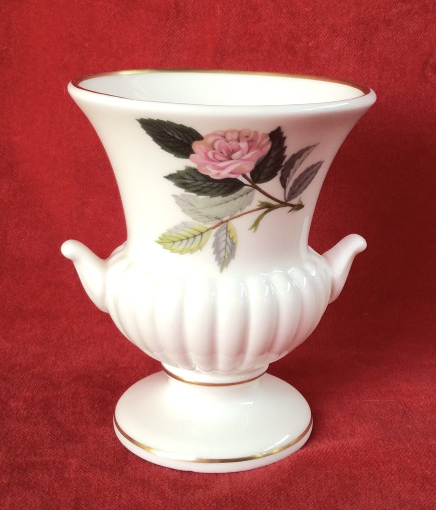 Buy T126 Vintage Wedgwood “ Hathaway Rose “ Pattern Urn Shaped