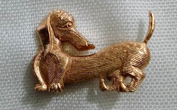 Sausage on sale dog brooch