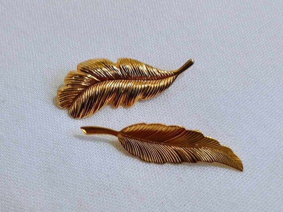 激安本物 JP215. Vintage Tracked Design. Leaf 2. X Brooches Tone Gold アクセサリー