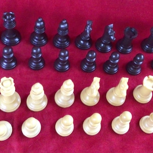 CD6 Vintage Complete Figuras De AJEDREZ Chess Set With Original Box. Free Shipping.
