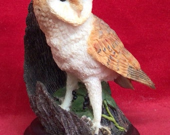 W92 Vintage Hand Painted the Country Bird Collection “ the Barn