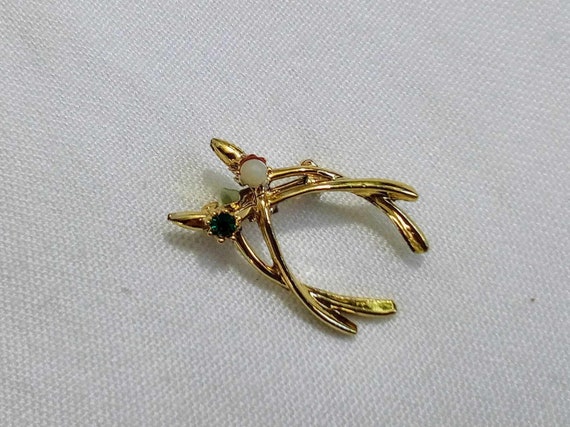 JP149. Small Vintage Gold Tone Brooch. Double Wis… - image 1