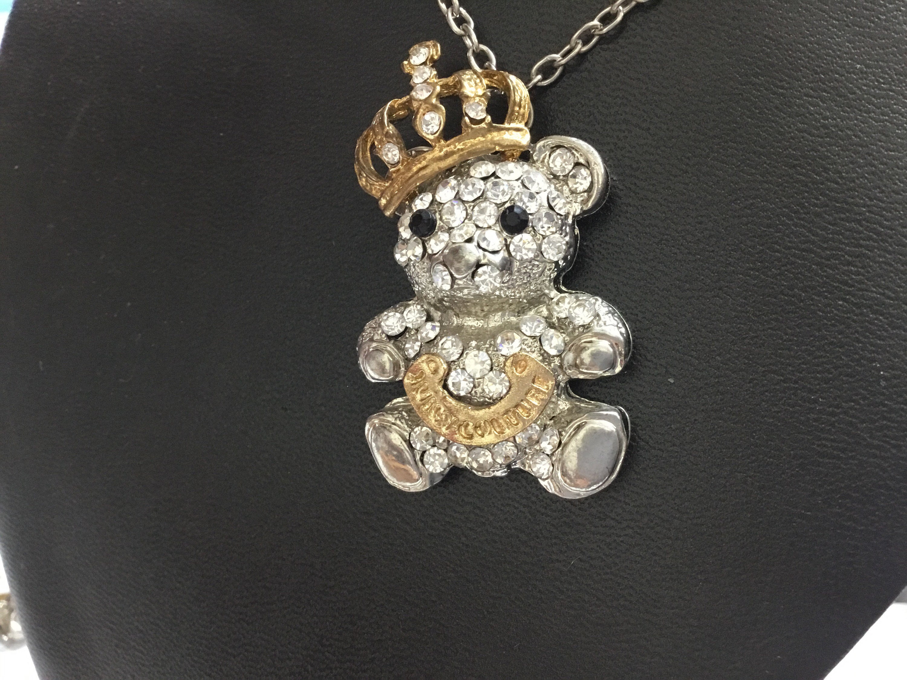 JUICY COUTURE J necklace crown crest pendant charm fashion jewlery vintage