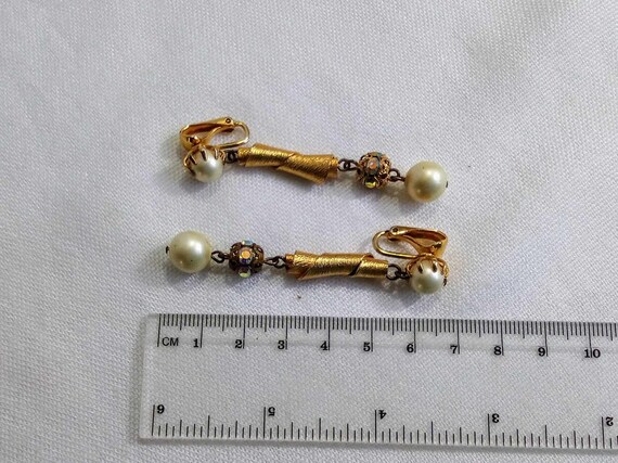 JP611 Lovely Vintage Gold Tone Drop Earrings. Art… - image 4