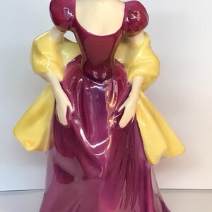 W25 Vintage Royal Doulton Loretta Porcelain Ladies Figurine HN 2337 . Bone China, Made in England. Tracked shipping.