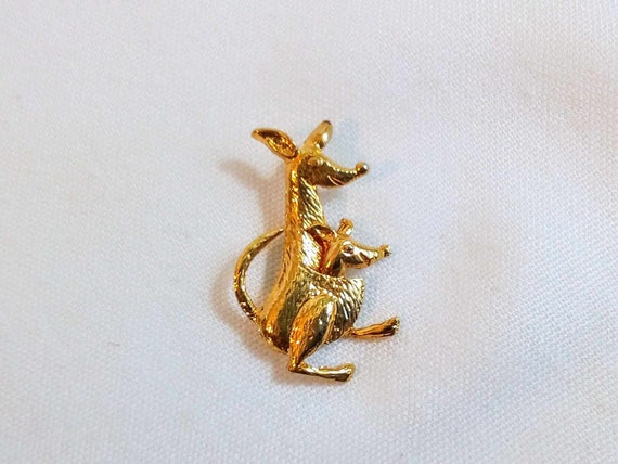 Broche Ancienne Kangourou - Thème Australie - Occasion à Découvrir