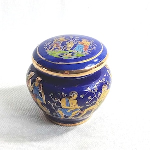 V91 Vaso per profumo vintage in porcellana. Prodotto in Grecia. Profumo solido. Anni '90 circa.