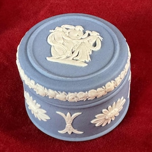 L192a Vintage Wedgwood Blue Jasperware Round Shaped Lidded Trinket Box with Classical Relief. Made in England.