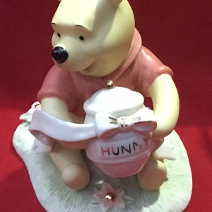 P139 Vintage Ein süßer Leckerbissen Von Pooh “Winnie The Pooh” Lenox, Disney Showcase Collection. Versicherter Versand.
