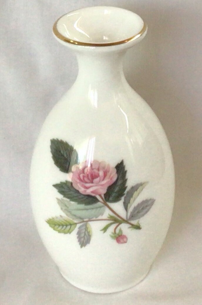 HATHAWAY ROSE 〜〜 Wedgwood - Hathaway Rose - Teapot Large - Echo's China