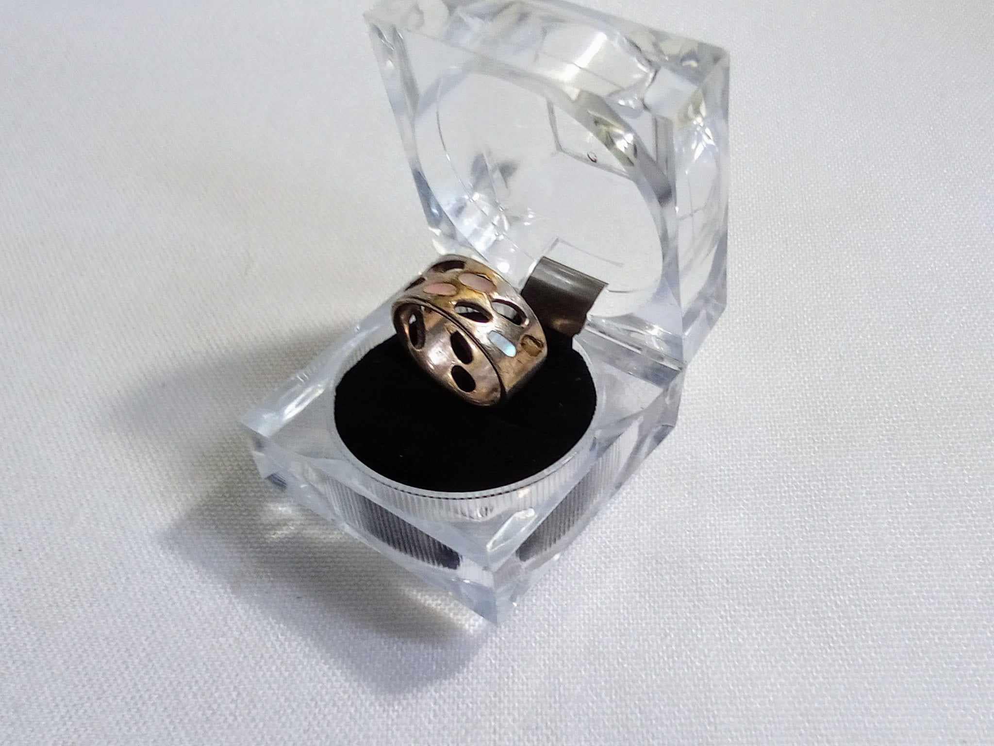 JP521. Vintage Hallmarked Silver 925 Wide Band Ring With