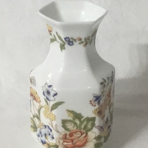 T92 vintage Aynsley Cottage Garden Bud-vaas. Verzending met tracking