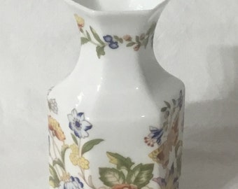 T92 Vintage Aynsley Cottage Garden Bud Vase. Tracked Shipping