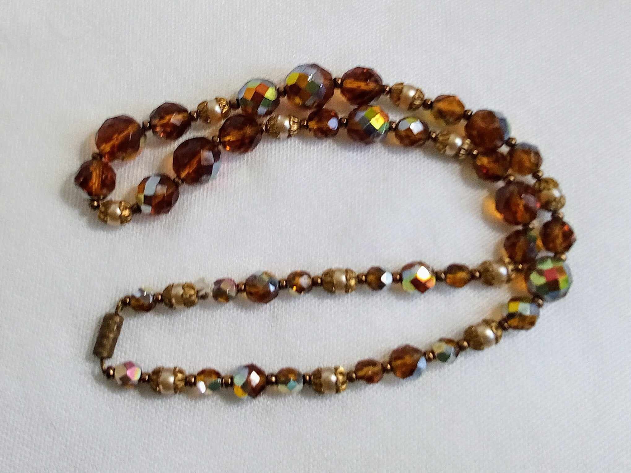 JP425. Superb Vintage Carnival Glass Bead Necklace. C1930's