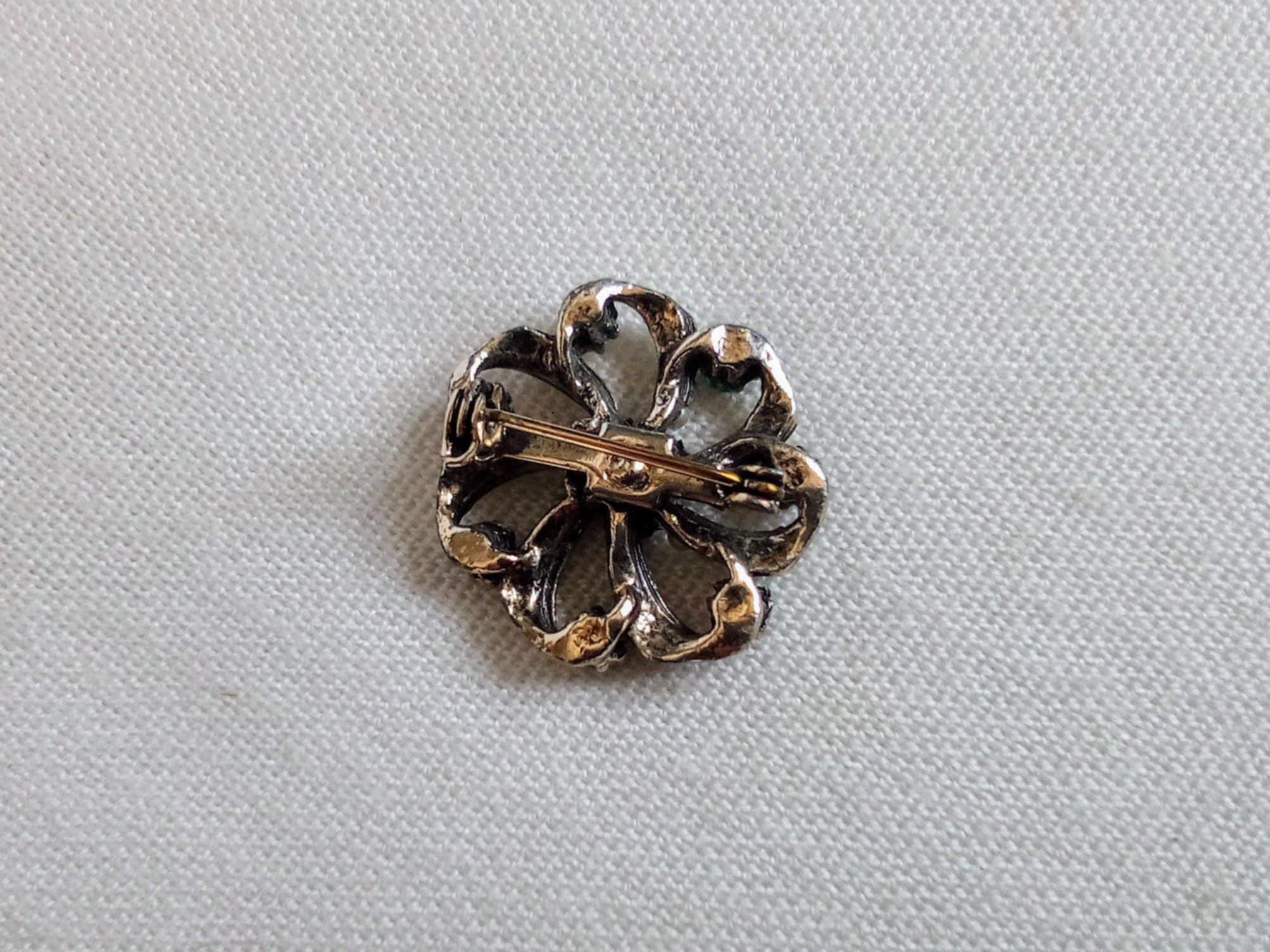 C200 Vintage Silver Tone Brooch Faux Pearls and Coloured