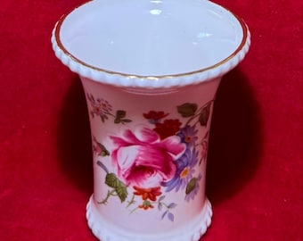 W91a Vintage Porcelain Miniature Royal Crown Posies Bud Vase. Bone China, Made in England. Tracked Shipping.