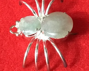 W22 Vintage Silver Plated Unused Burmese Jade Spider Brooch. Tracked Shipping