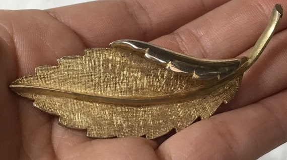 Broche Ou Pendentif Feuille Naturelle Dorée à L'or Fin 7x5 Cm, Fait Main